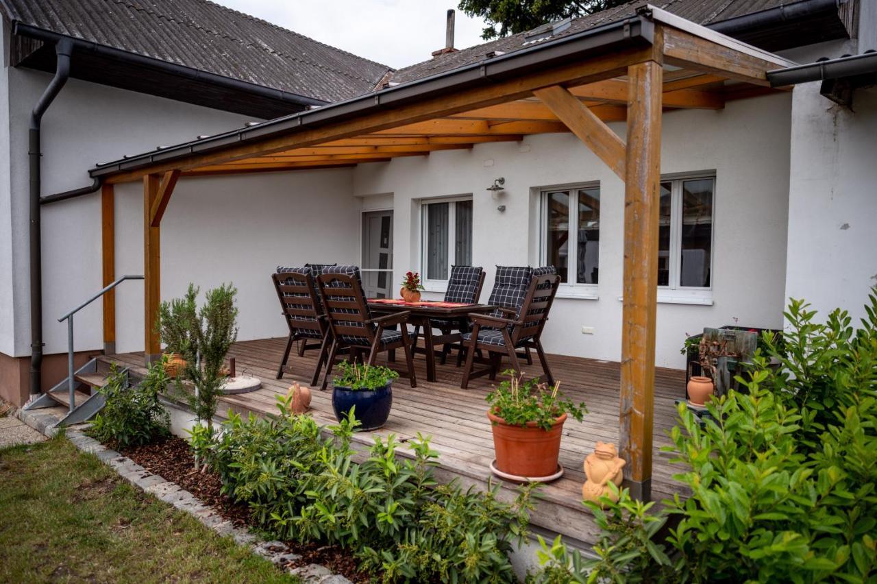 Winzerferienhaus Schueller Purbach am Neusiedlersee Exterior photo